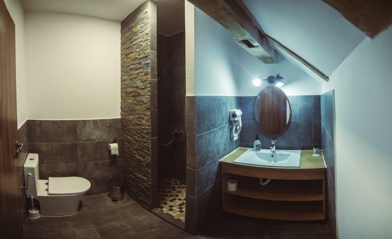 Timhouse Hotell Timişoara Exteriör bild